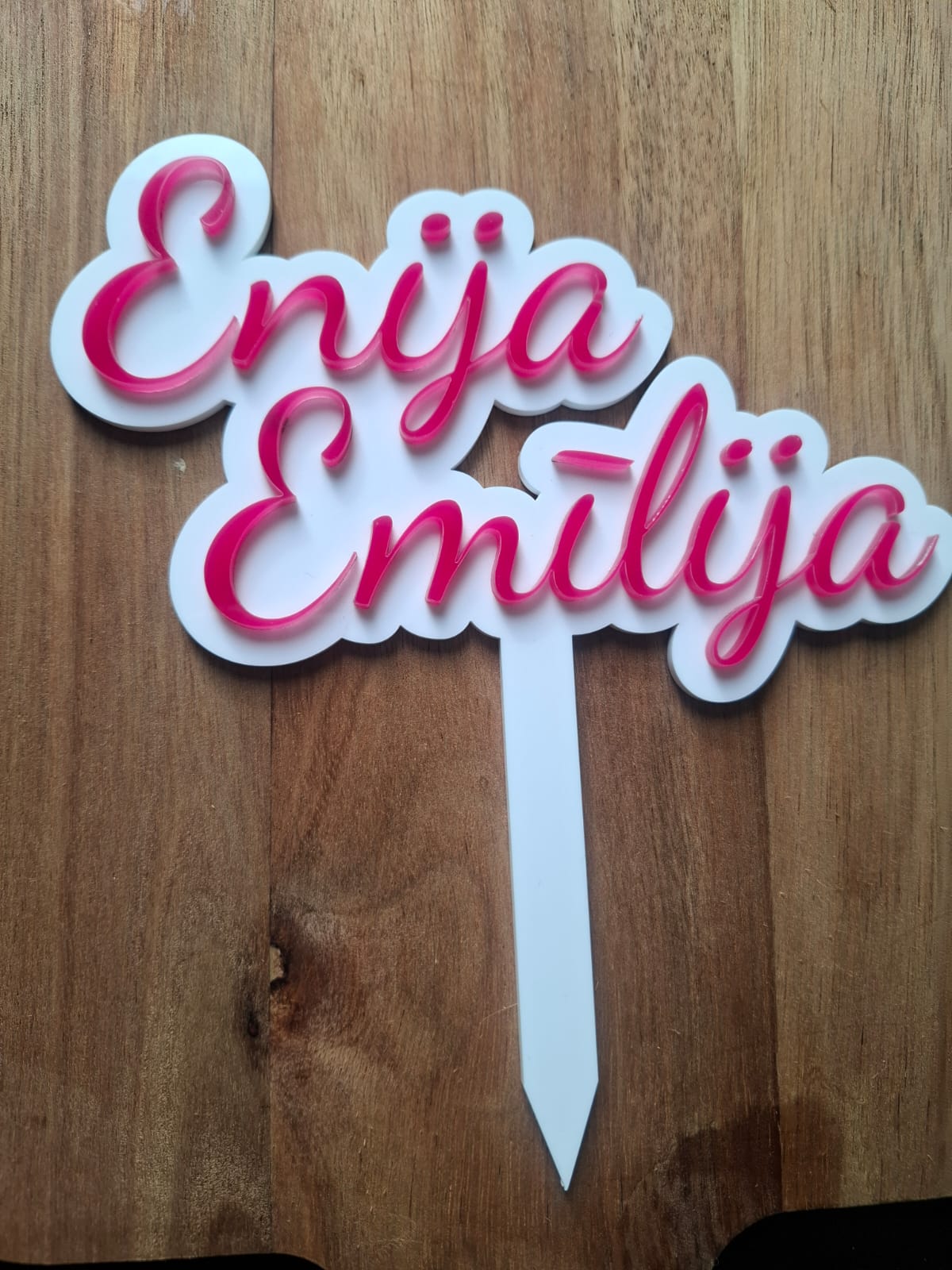 Personalizēti kūku toperi no koka un akrila | Krissy-B Crafts